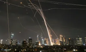 Phòng không Israel 'chỉ chặn được 65% tên lửa Iran'
